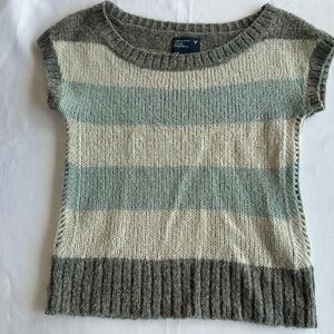 American Eagle Outfitters Short Sleeve Sweater Size Medium
